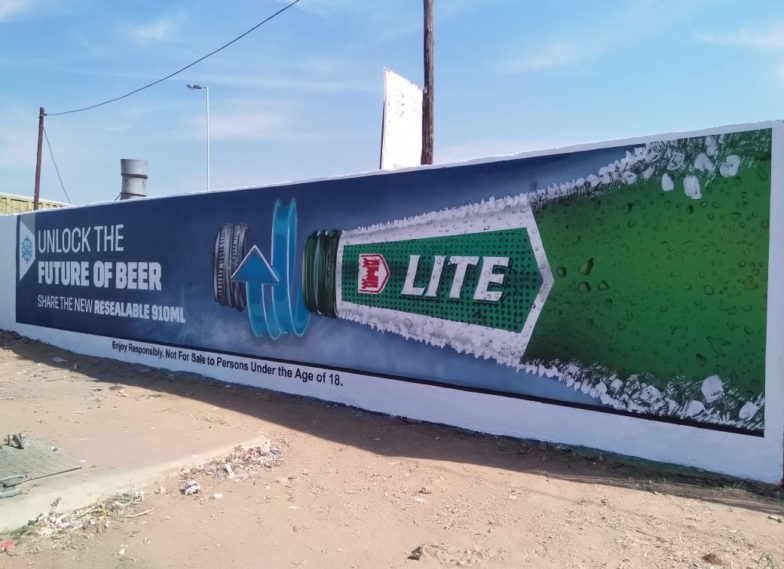 Ultra High Definition 3D Glow in The Dark Airbrushing